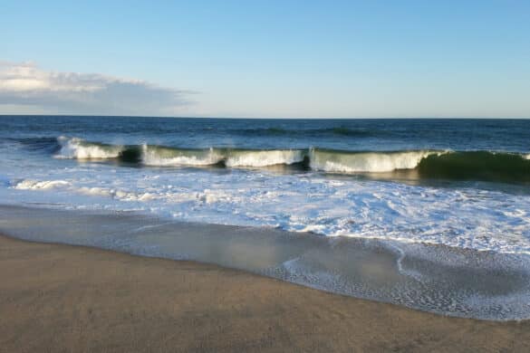 Ocean Waves on Nantucket