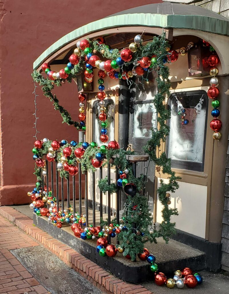 History Dressed for the Holidays on Nantucket Island | Nantucket.net Blog