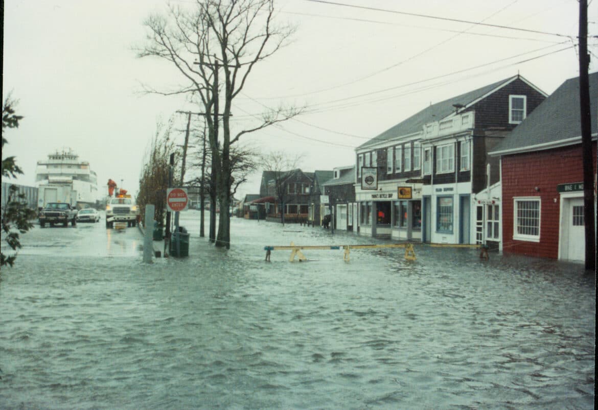 Flooding-in-downtown-Nantucket-1991.-NHA-p22497